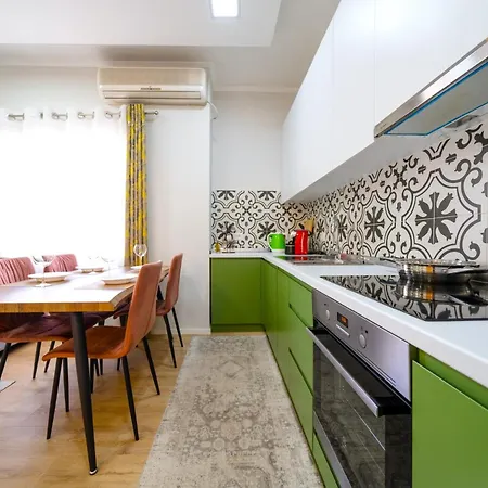 Modern 2 Bedroom With Balcony In Location * Tirana