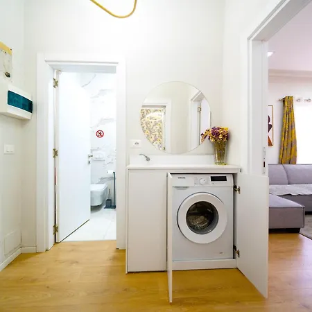 Modern 2 Bedroom With Balcony In Location * Tirana